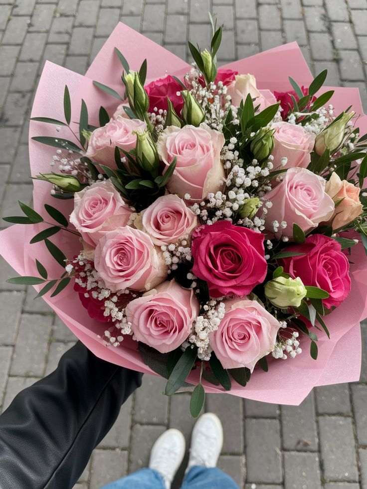 Sevgililer günü gül buketi